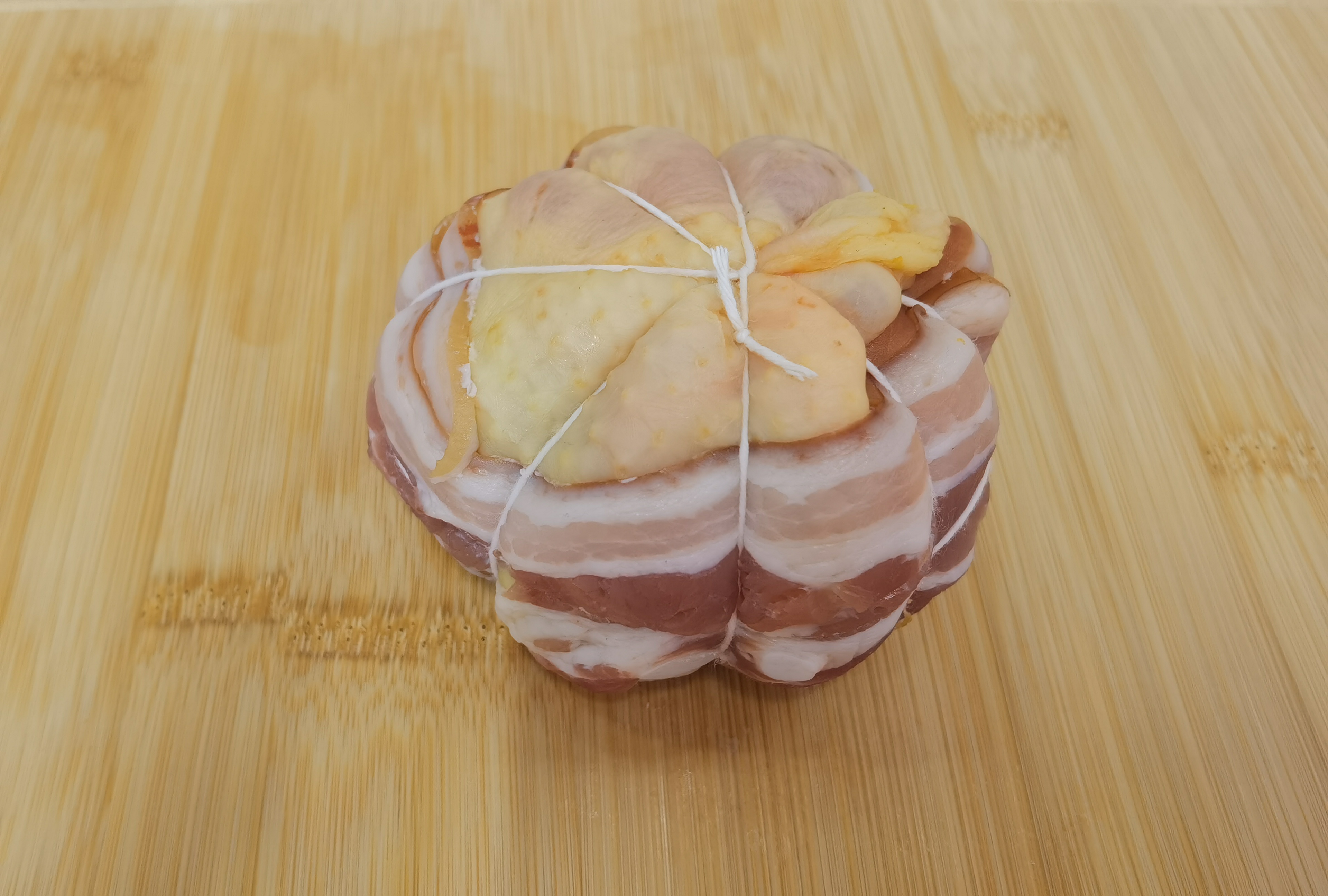 Cuisse de poulet farce fine façon paupiette