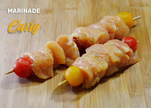 Brochette de poulet mariné curry
